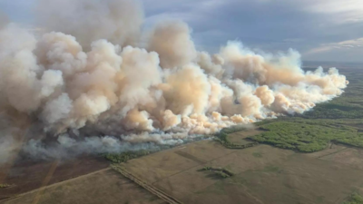 Canadian wildfire smoke chokes upper Midwest for second straight year