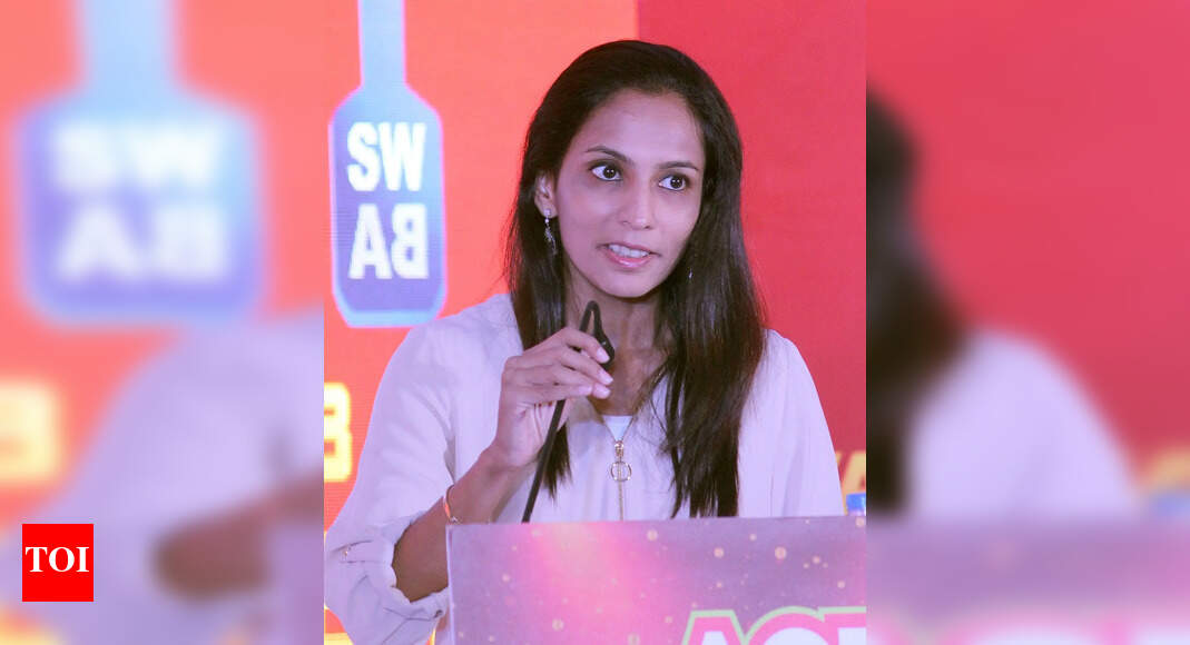 Shuttlers Aparna, Palekar grab double crowns | Mumbai News