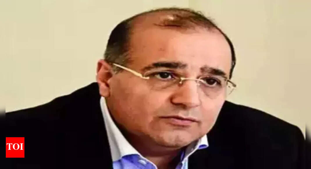 ED arrests Dheeraj Wadhawan in Rs 35k crore fraud | India News - Times ...