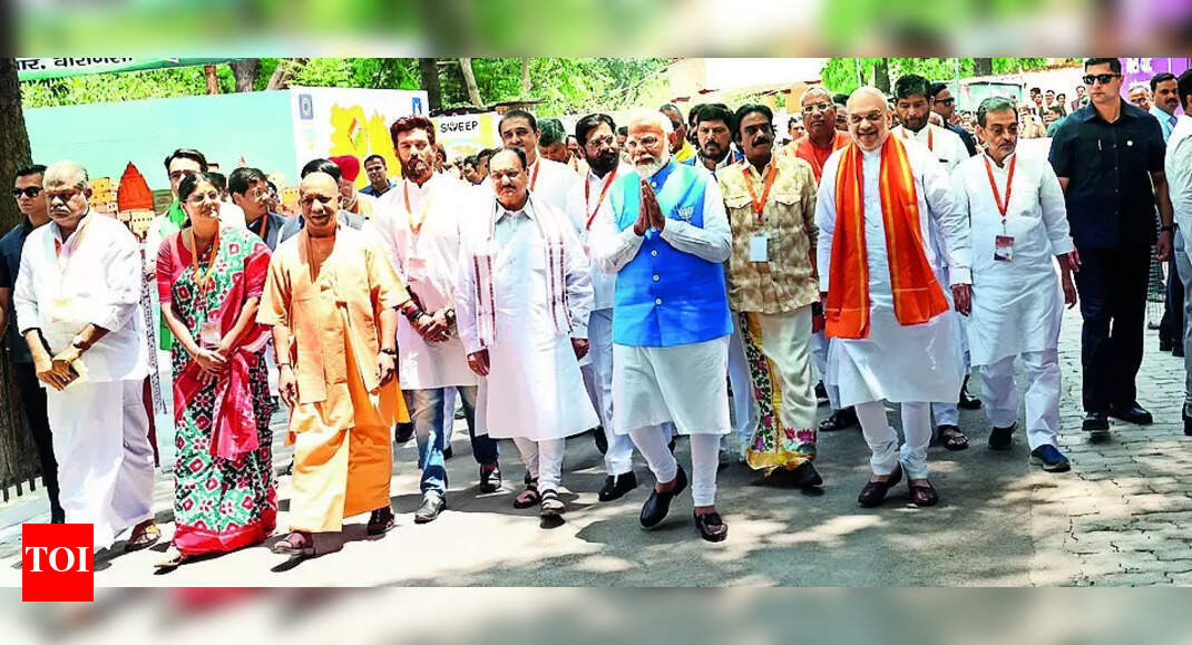 Narendra Modi: Shah, Rajnath, BJP CMs in tow, PM files papers in 'Pushya Nakshatra' | Varanasi News - Vimarsana News