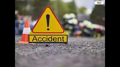 Eight killed, one injured after two vehicles collide on Indore-Ahmedabad highway