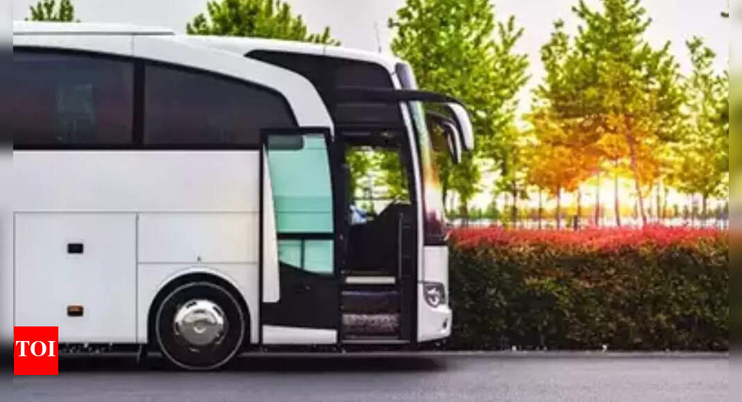 2 ride-hailing services get licence to operate under premium bus scheme in Delhi | Delhi News - Vimarsana News