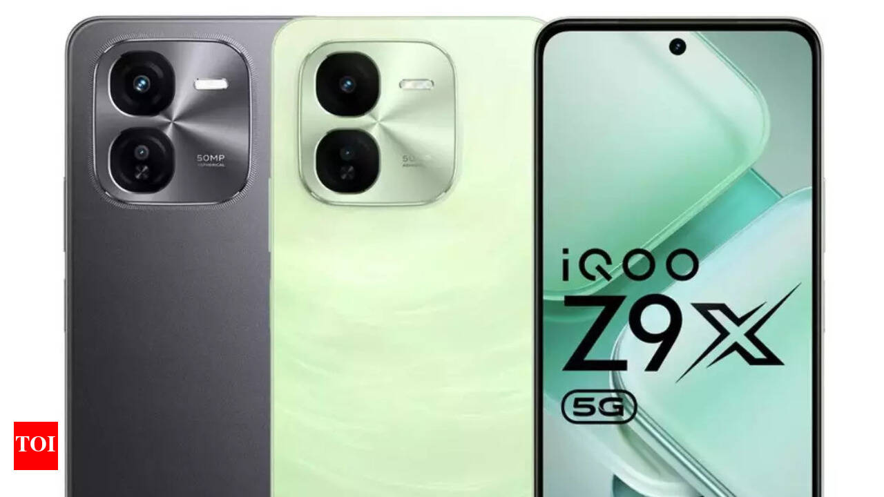 おかの iQoo Z9x smartphone with 6000 mAh battery, 50MP camera launched