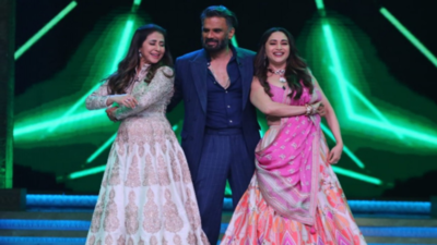 Dance Deewane 4: Urmila Matondkar, Madhuri Dixit and Suneil Shetty recreate an iconic scene from Sridevi's film Judaai