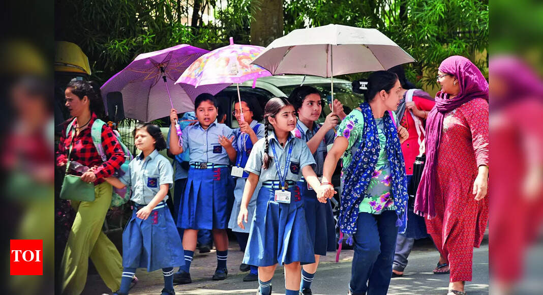 Heatwave Alert: Heatwave Alert Prompts Schools to Break Early for Summer Vacation | Noida News - Vimarsana News
