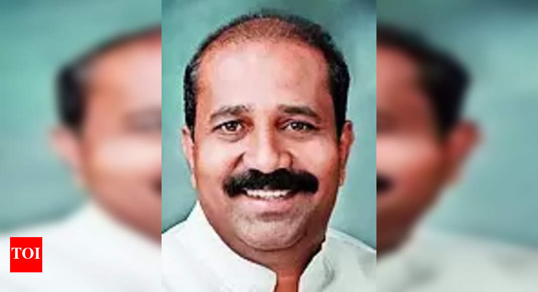 BJP: Former MLA Raghupathi Bhat queers BJP’s pitch | Bengaluru News ...