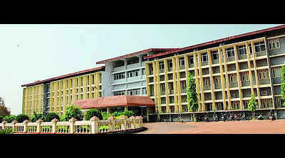 As state govt reverts to 3-yr UG, MU to revamp syllabus