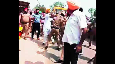 Farmers, police clash in Bathinda over protest against BJP candidate
