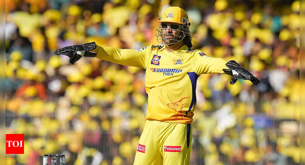 'Is this MS's last run?': Ex-CSK star on Dhoni's retirement rumours
