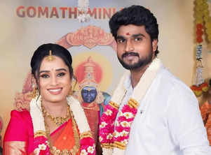 Sakthivel actress Santhiya gets engaged to beau Murali Viji