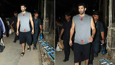 Aditya Roy Kapur makes first public appearance after breakup with Ananya Panday