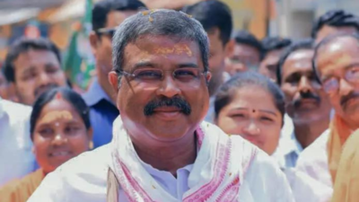 People are going to show BJD the door this time: Dharmendra Pradhan