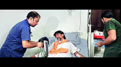 Jarange takes ill during Marathwada tour, under observation at private hospital in Sambhajinagar
