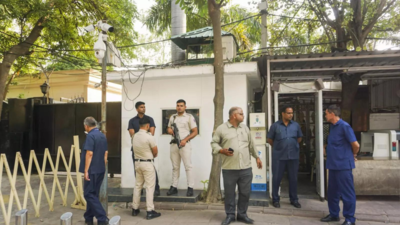 Swati Maliwal assault case: Delhi police forensic team collects CCTV dump at Delhi CM Arvind Kejriwal's residence