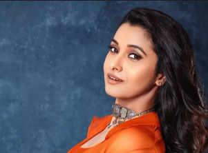 ​Stylish looks of Priya Bhavani Shankar​