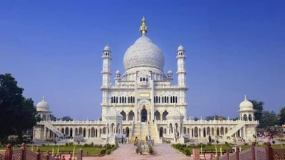 In city of Taj, mausoleum that took 100 yrs to make is new attraction