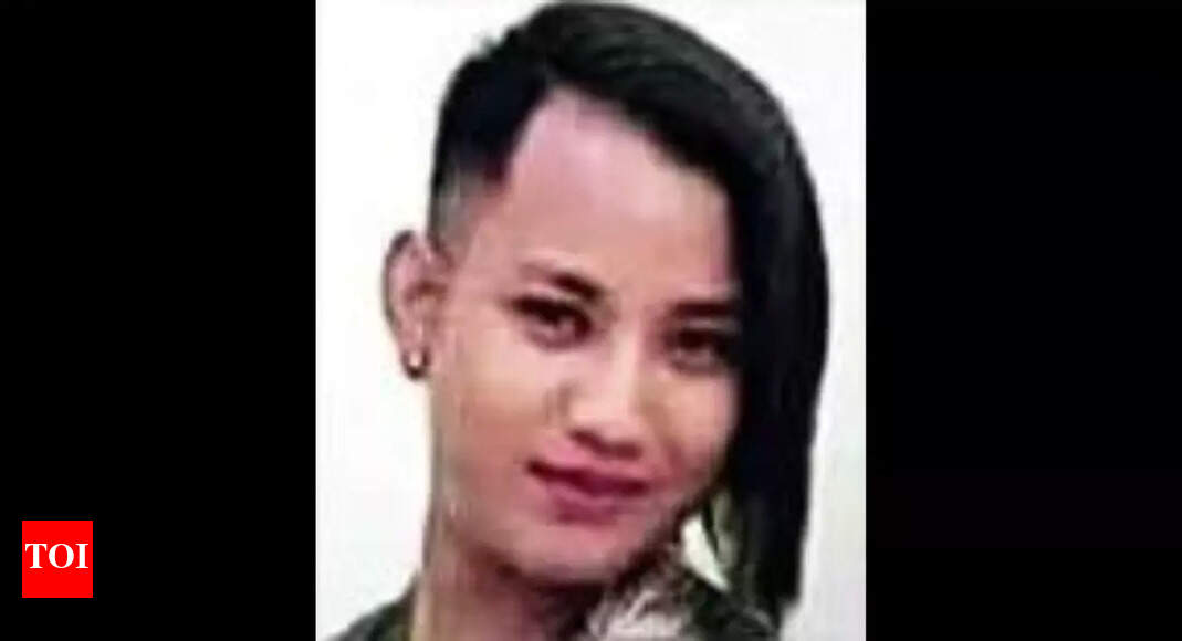 Gunmen kidnap Manipur fashion designer, shoot him in leg | Imphal News Gunmen kidnap Manipur fashion designer, shoot him in leg | Imphal News