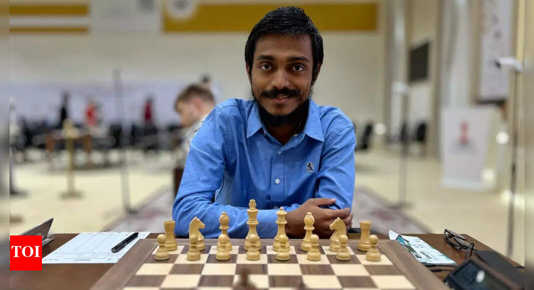 Indian Grandmaster Aravindh Chithambaram takes lead in Sharjah Masters chess tournament | Chess News
