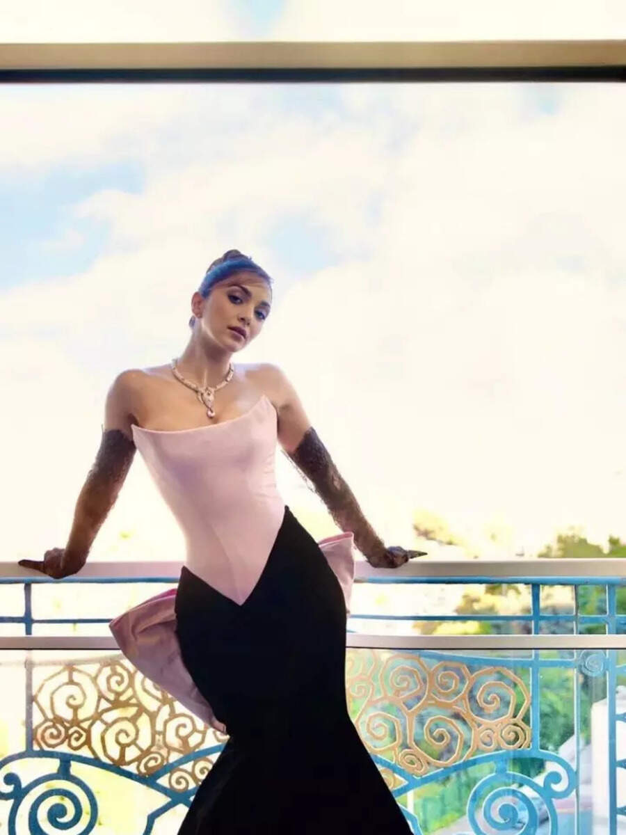 Kiara Advani channels old Hollywood glamour at Cannes 2024 in corset gown