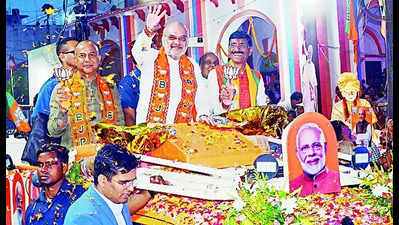 Shah holds 1.5km roadshow in Ranchi with mix of culture & religion, draws thousands