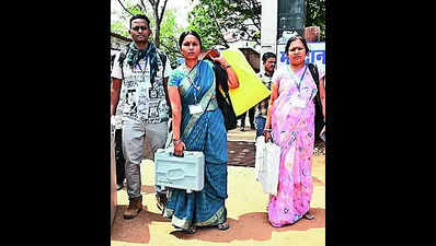 8L women voters to play crucial role in Chatra seat