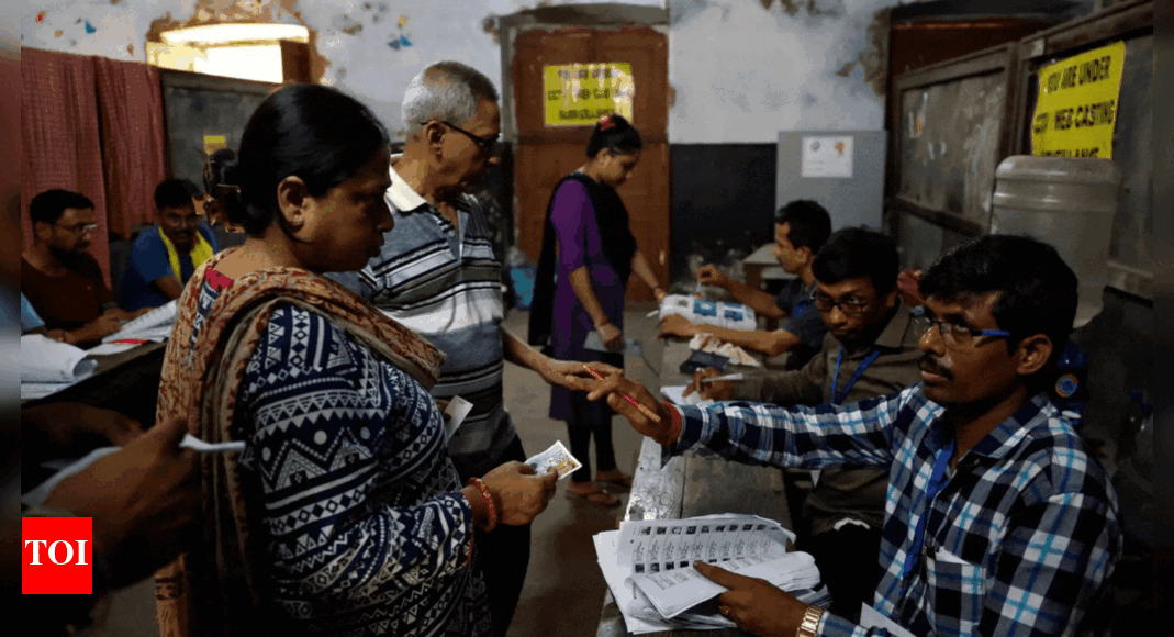 Scattered incidents of violence in fifth phase of Lok Sabha polls in Bengal | India News - Vimarsana News