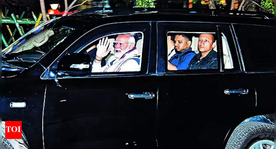 PM Narendra Modi boosts morale of BJP leaders in 30-minute meeting | Bhubaneswar News - Vimarsana News