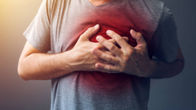 Aspirin taken within 4 hours of chest pain can significantly reduce heart attack deaths, finds new Harvard study