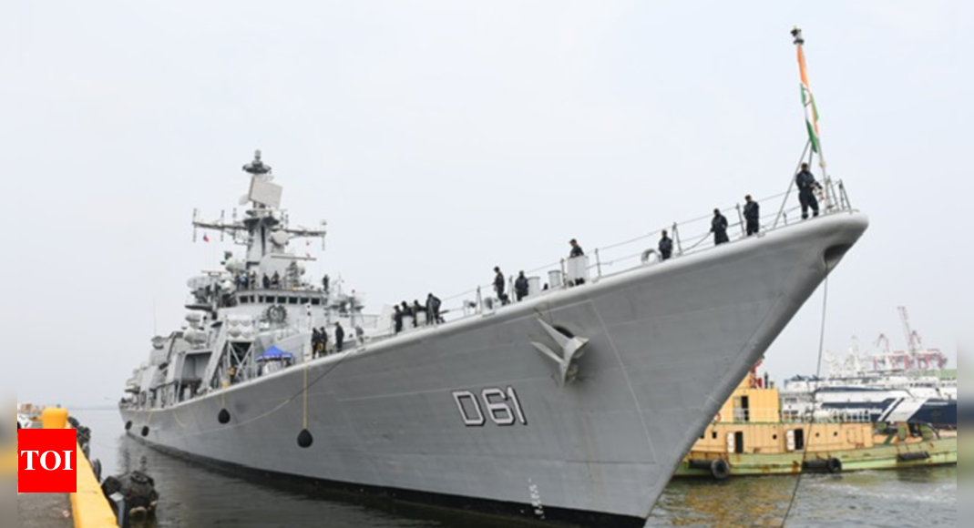 印度军舰抵达马尼拉，作为南海部署的一部分 印度新闻