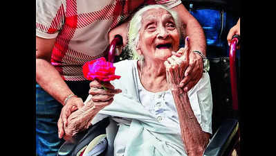 Centenarians set an example, exhort all to go out and vote