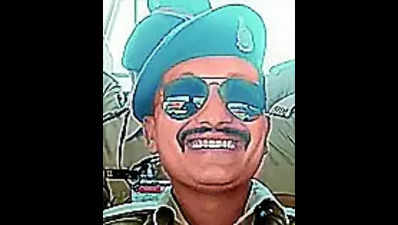 Police constable ends life in Vapi