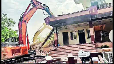 Congress gen secy Amin Pathan’s farmhouse over forest land razed