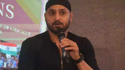 Harbhajan Singh shows interest in coaching Indian cricket team as Rahul Dravid's exit looms