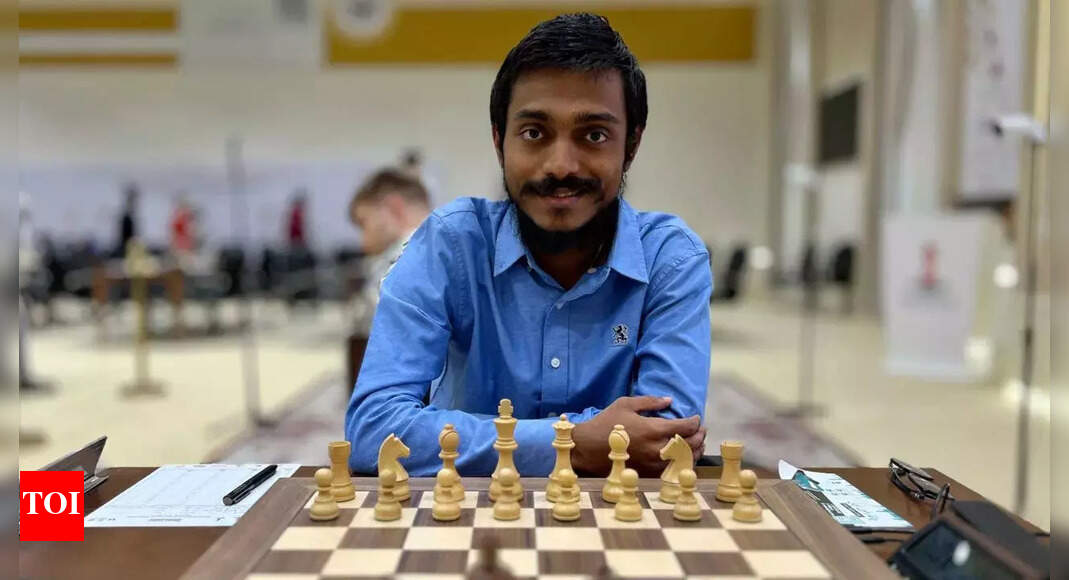Sharjah Chess: Aravindh Chithambaram errs, loses lead | Chess News