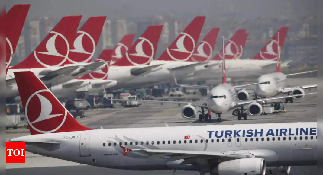Turkish Airlines resumes flights to Afghanistan nearly 3 years after the Taliban captured Kabul – Times of India