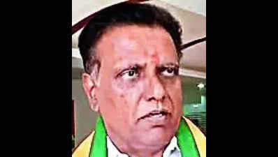Why is Sonia invited for T fete: BJP