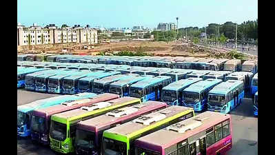 AAP alleges 175 city buses gathering dust in city