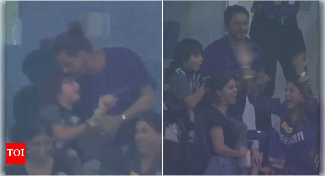Shah Rukh Khan kisses AbRam as he celebrates KKR's victory; Suhana jumps in joy | Hindi Movie News - Vimarsana News
