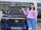 Thamizhum Saraswathiyum actress Nakshathra Nagesh welcomes home a brand new SUV; see pic