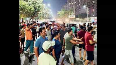 On one of season's hottest nights, 35k sleepless in 6 Greater Noida condos