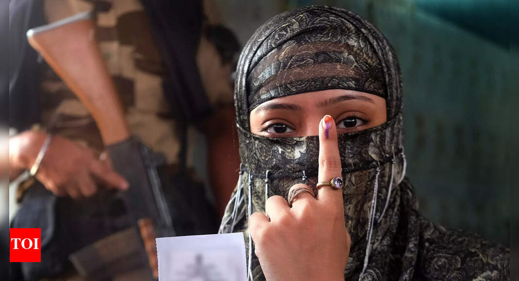 With two INDIA bloc suitors, which way will Muslim votes go in Bengal? | India News - Vimarsana News
