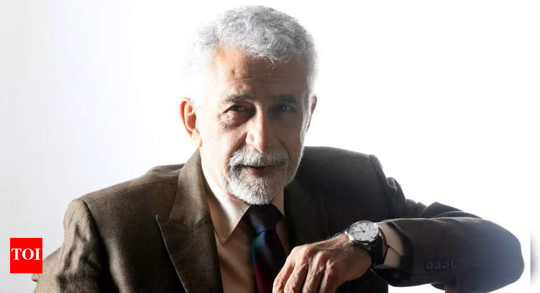 When Naseeruddin Shah confessed he couldn't watch 'RRR' and 'Pushpa'; Here's what else he said | Hindi Movie News - Vimarsana News