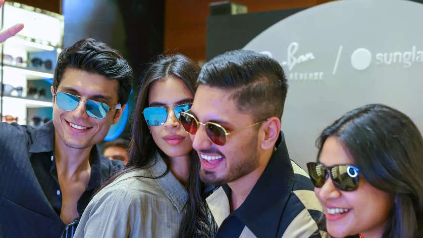 Sunglass Hut presents Ray-Ban’s Reverse Collection– A blend of retro and modern design