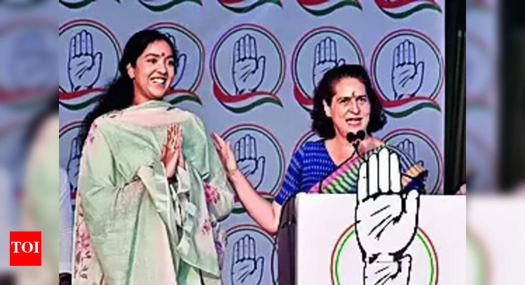 Hemant Soren: Putting Hemant in jail won't help BJP: Priyanka | Ranchi News - Vimarsana News