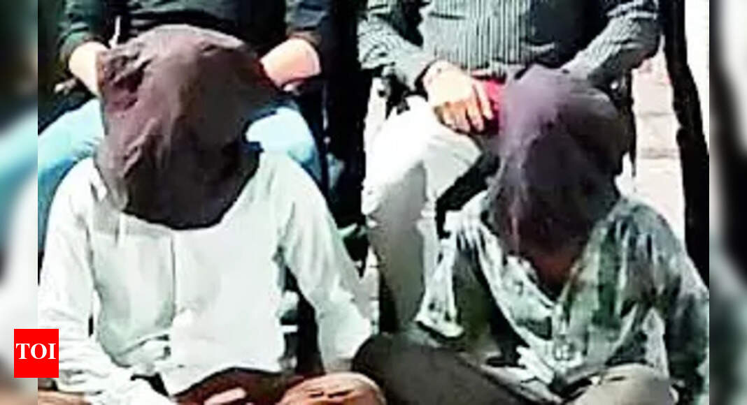 Woman'S Ear: Two held for chopping woman's ear | Vadodara News - Vimarsana News