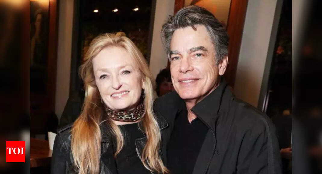Peter Gallagher recalls being chastised by his mom after breaking up