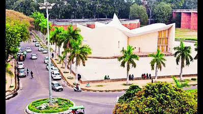 PU mulls complete entry ban from 9 pm-6 am