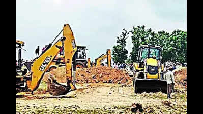 Four workers die in Lohardaga as under-construction well caves in