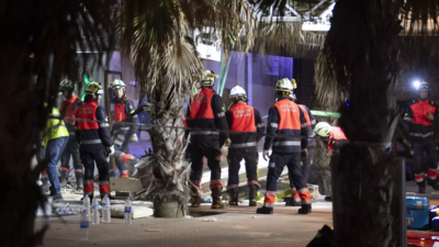 At least four dead, 21 injured in Spain restaurant roof collapse
