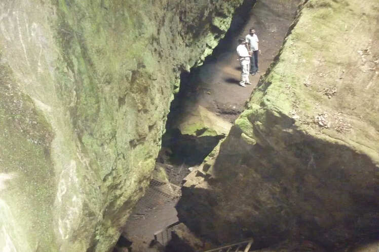 Guna Caves, Kodaikanal